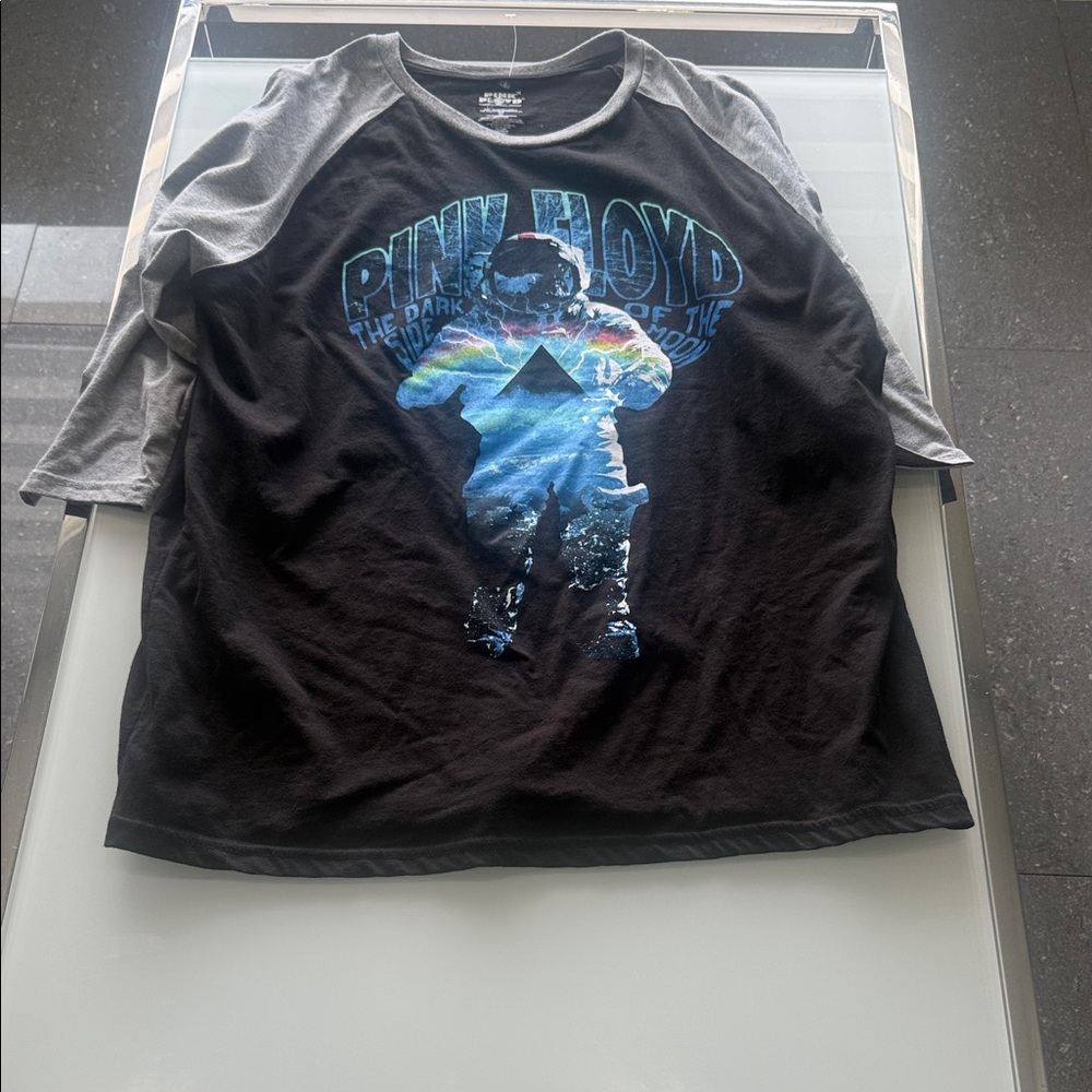 Pink Floyd Black and Gray Long Sleeve Tee